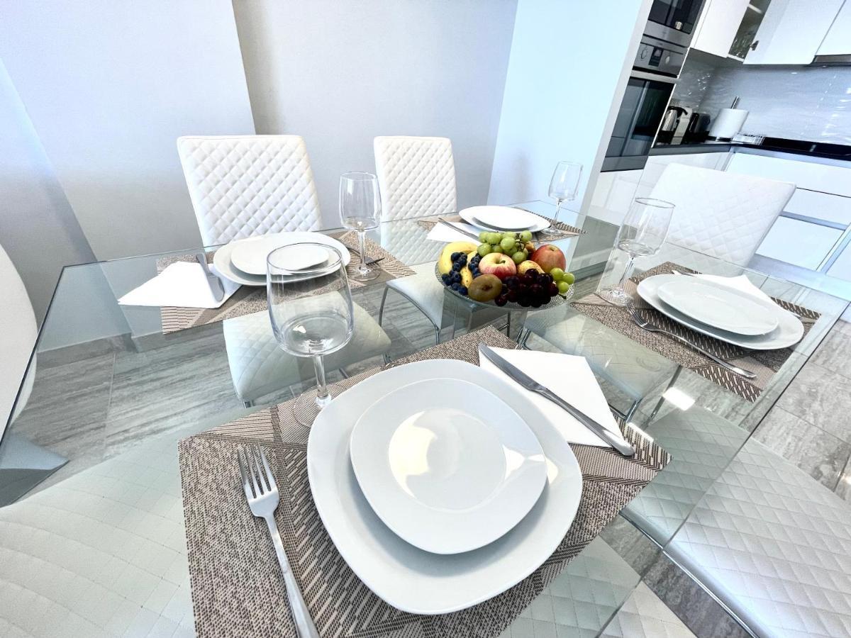 Exclusive Apartments On The First Line Of Benidorm Sol Y Mar Kültér fotó